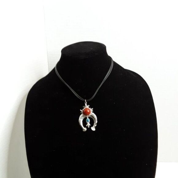 Vintage Native American Silver Tone Gem Pendant Necklace Y2K - Picture 1 of 8